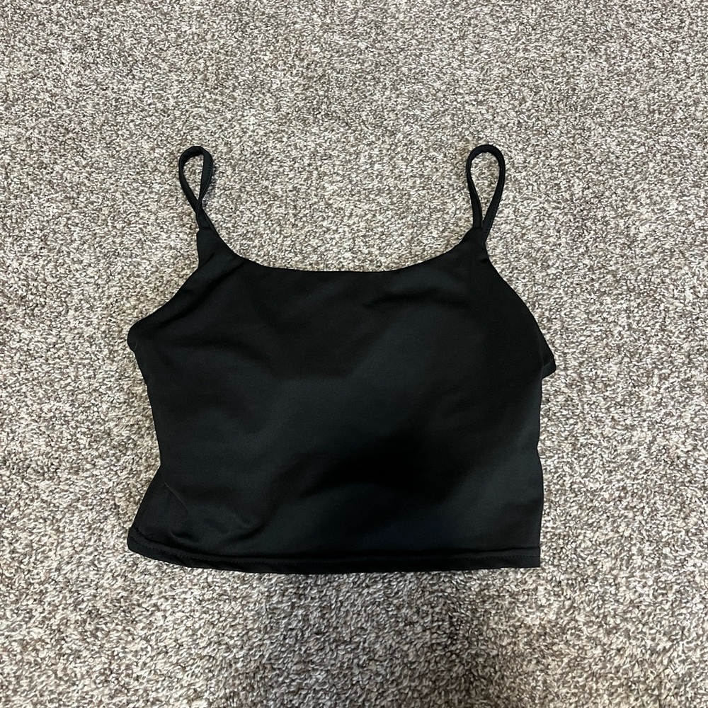 Black cropped tank top
